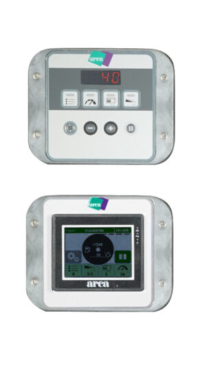 Unita Controllo 300x532 - Особенности оборудования ARCA для нанесения этикеток на товары